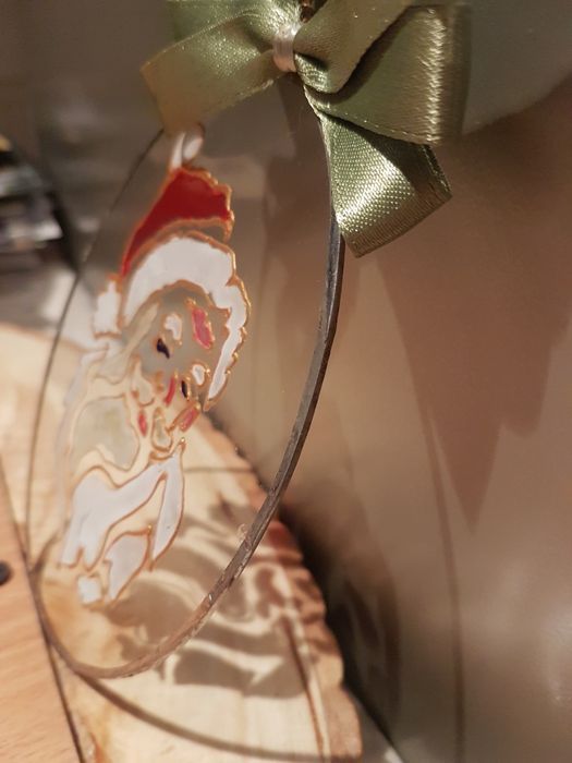 Decoratiuni pe sticla