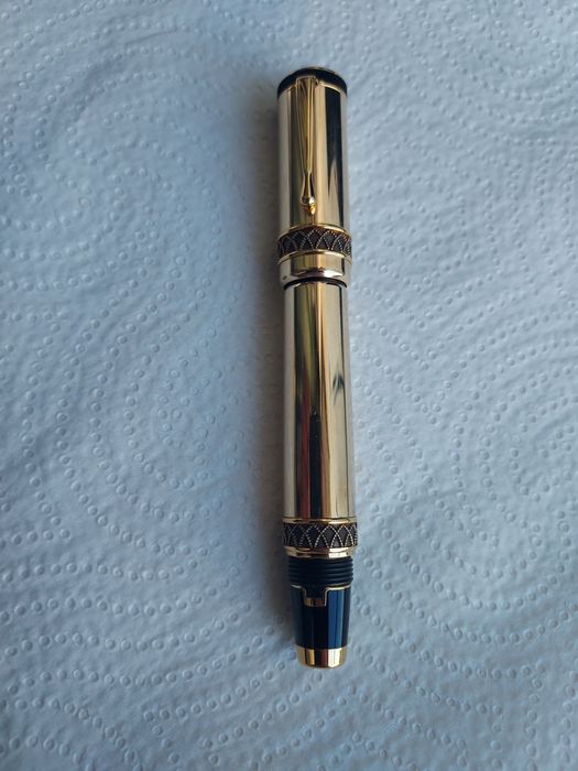 Stilou Montblanc 4810  Friedrich II ediție limitata penita 18k
