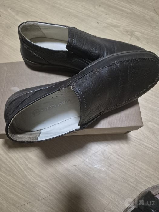 Продам туфли из чистой кжи.