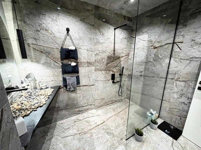 Продава се Двустаен апартамент в София, Изток - 100 кв.м за 612 €/кв.м - Снимка #6