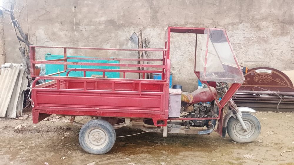 Трицыкыл матацикыл муравейвей