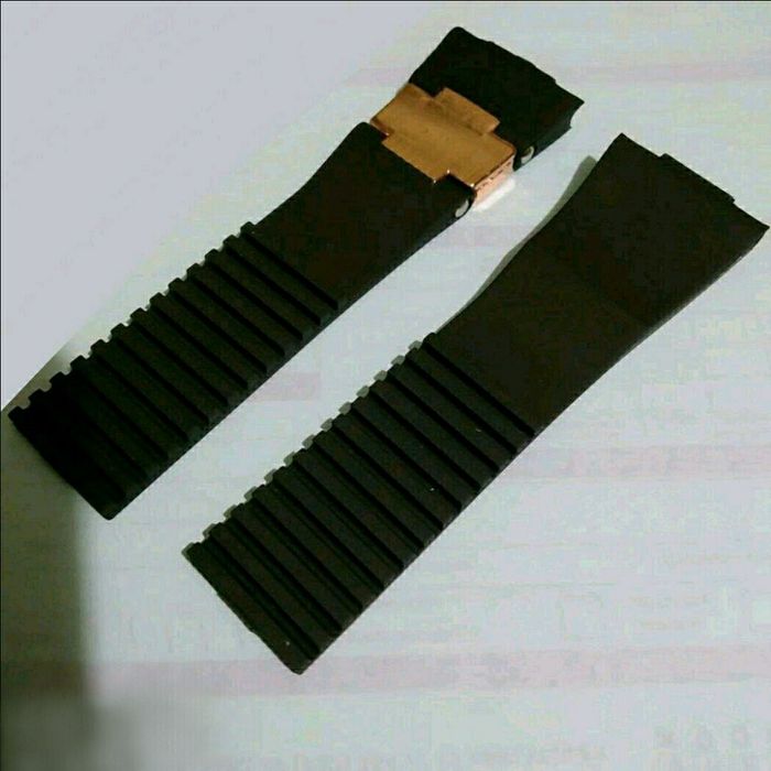 Ремешок на часы Ulysse Nardin, новые ремешки на Улус Нардин