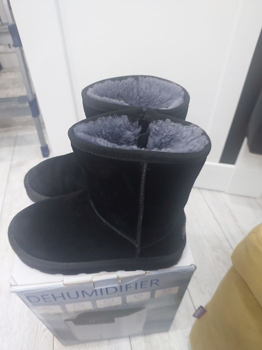 Продам обувь натуральная замша