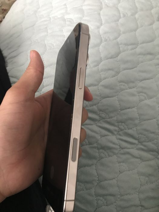 Продам iPhone 16 Pro Max 1 ТБ