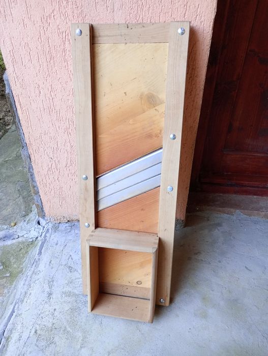 Răzător manual de varză