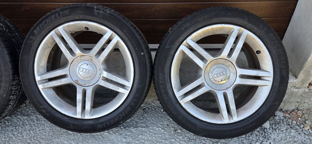 Vând jante Audi.