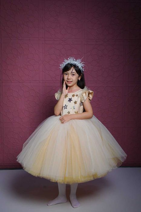 Qizlar va bolalar prokat kiyimlari