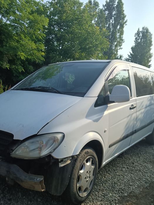 Oglinzi, faruri, mercedes vito