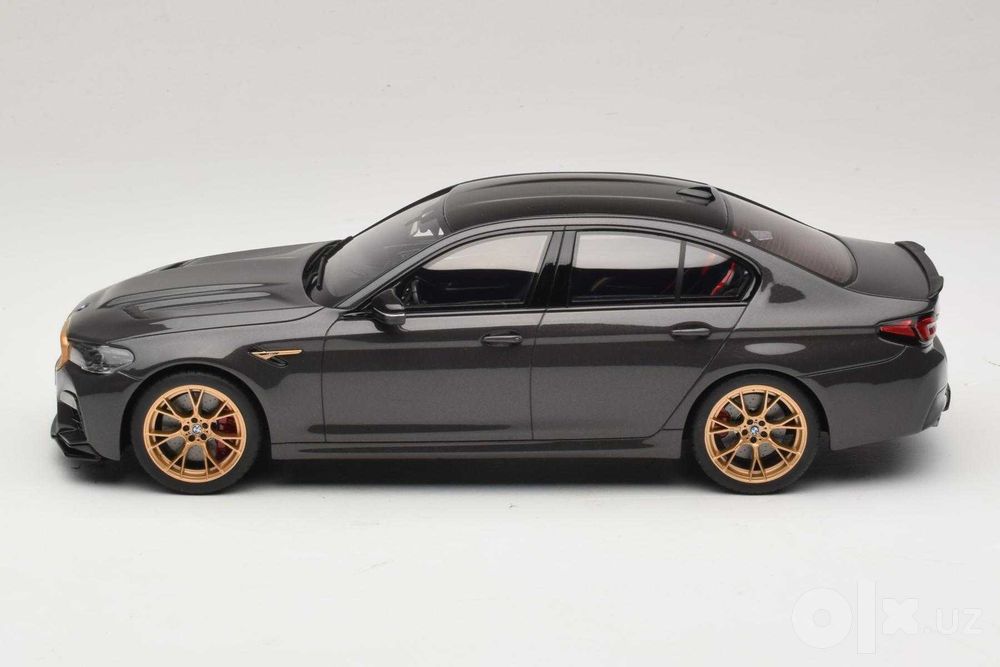 Коллекционная модель BMW M5 CS F90 1:18 GT Spirit
