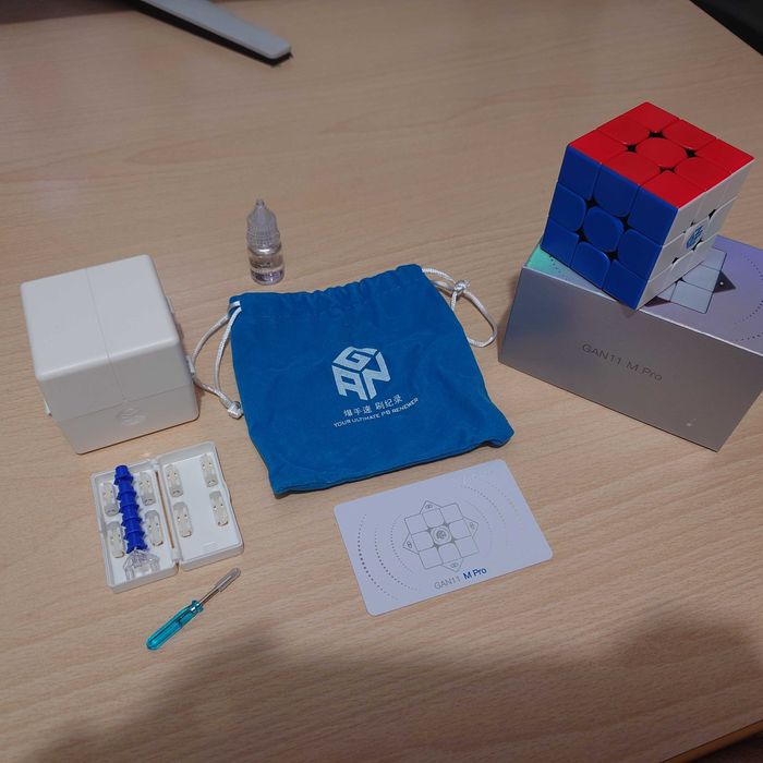 Speedcube GAN 11 M Pro - Magnetic - Full Box