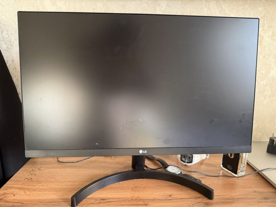 LG Монитор 24” | 75 Гц | Full HD | Отличное состояние