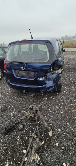 Тойота корола версо 2.0 D4D 90hp