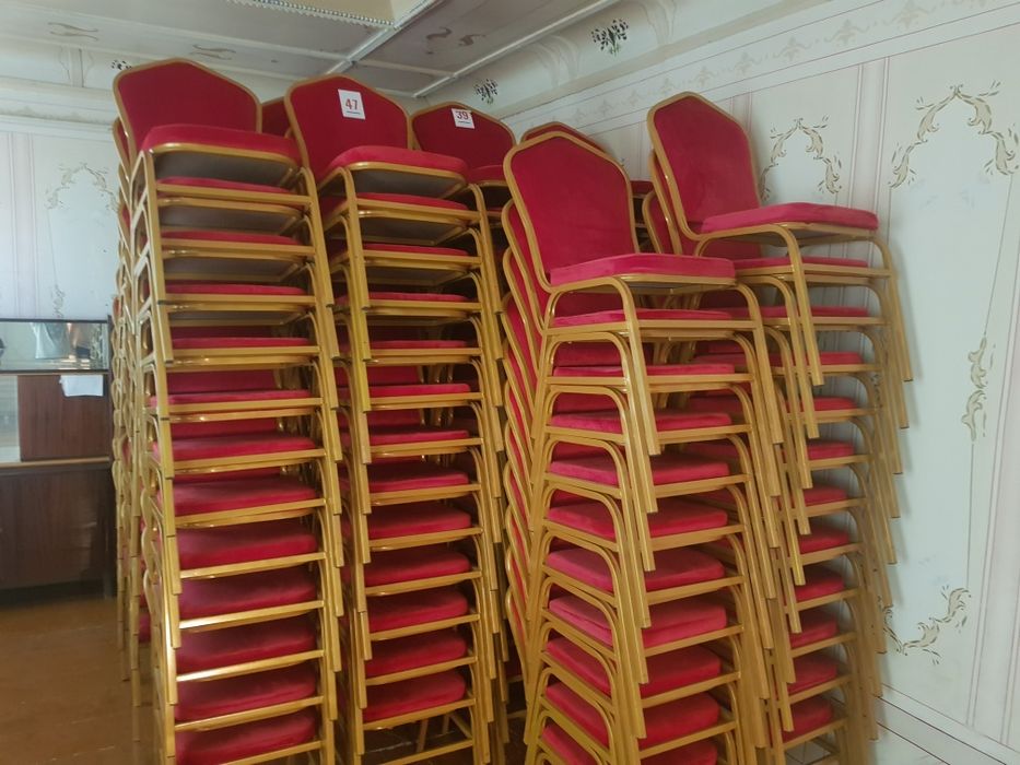Продам стулья для мероприятий