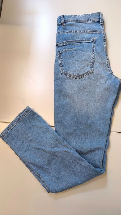 Дънки светли, тесни, размер 32, slim fit