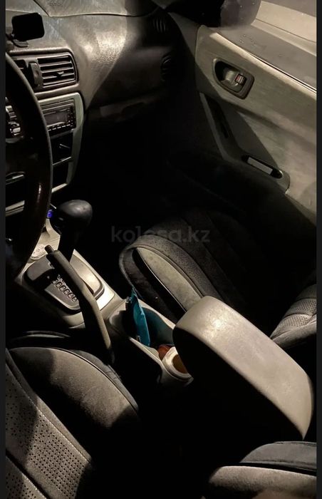 Автомобиль Mitsubishi Galant 2003