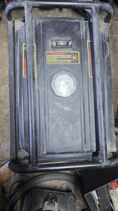 Продам бензогенератор