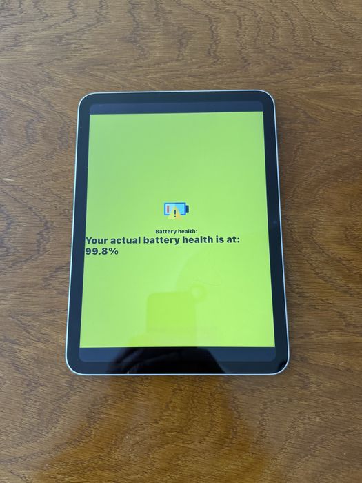 Tableta Ipad 10 impecabila , ca nou, baterie 6 zile