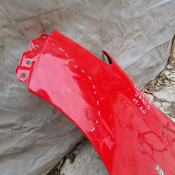 Toyota Yaris 11-20 ляв калник