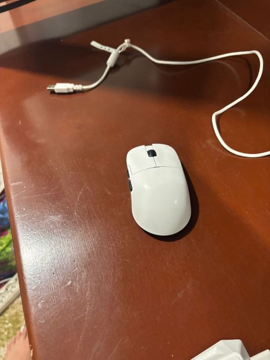 Продам мышку бесправодную