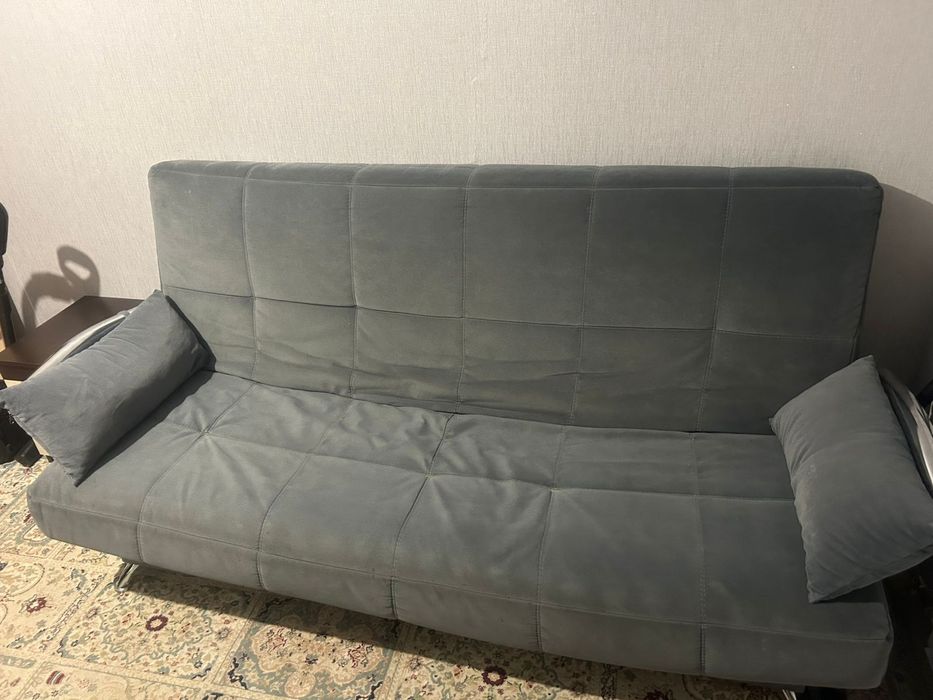 Диван в очень хорошем состоянии