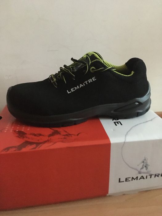 Работни обувки 38 номер с мека подметка