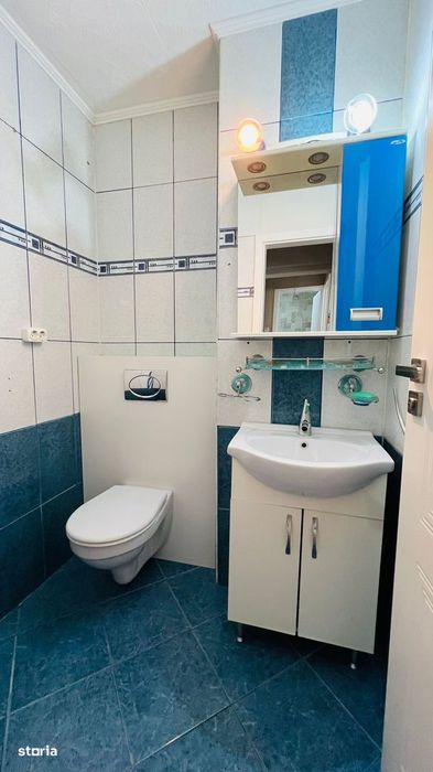 Apartament 3 camere de inchiriat in zona Aradul Nou
