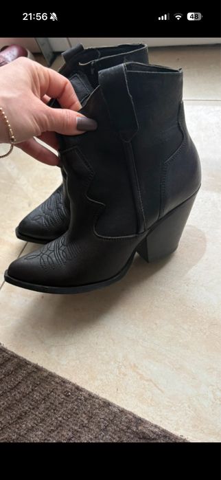 Ciocate din piele