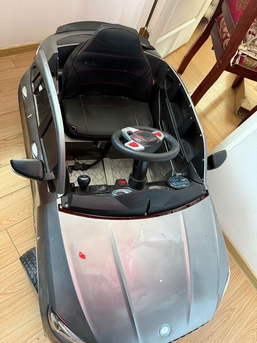 Продам машинку на пульте