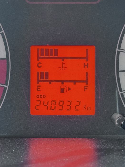 Changan labo sotiladi  SIROCHNIY.