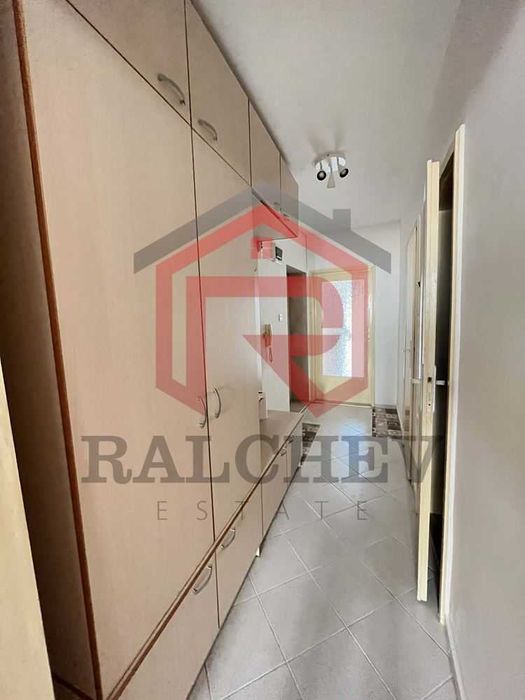 Двустаен апартамент под наем / Спортна зала