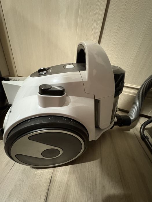 Продаи пылесос за 15000 тнг