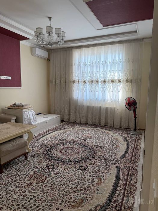 Hovlidek kvartira ijaraga beriladi