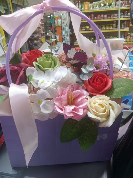 Букеты из мыльных роз