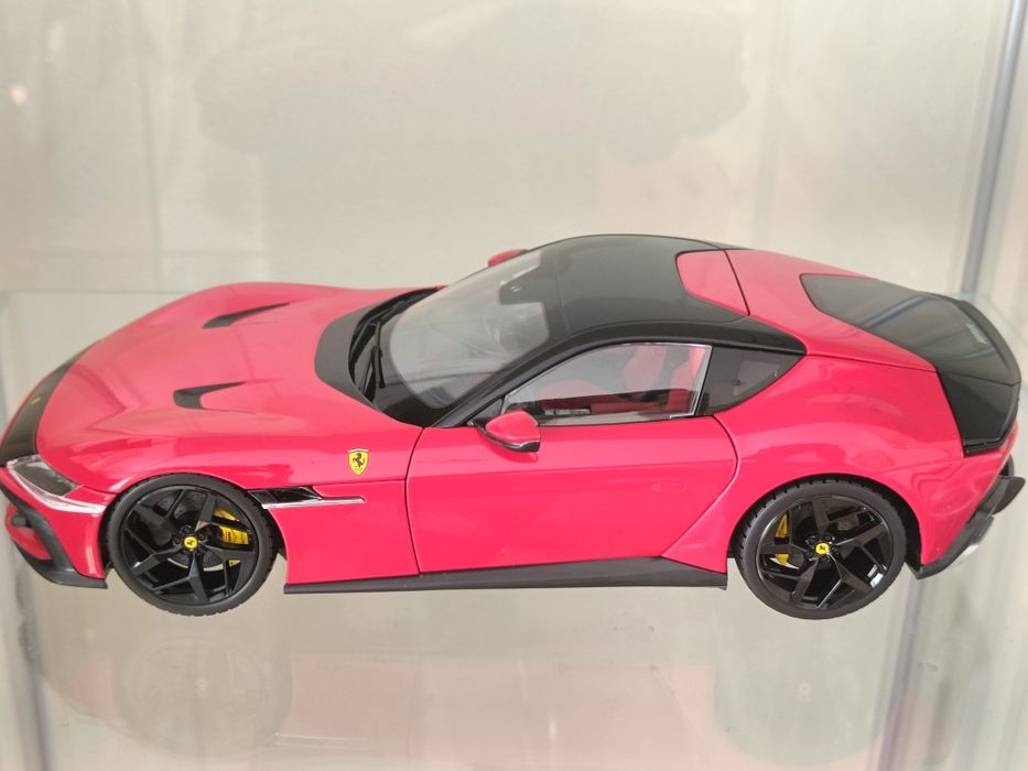 Ferrari 12 Cilindri, Polistil 1:18
