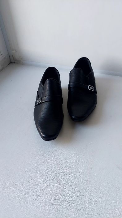 Туфли школьные для мальчика.Новые