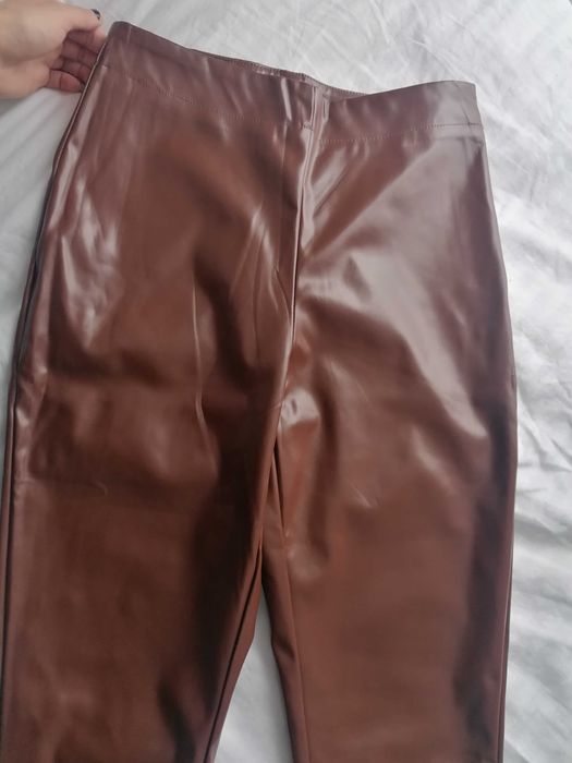Pantaloni imitație noi S