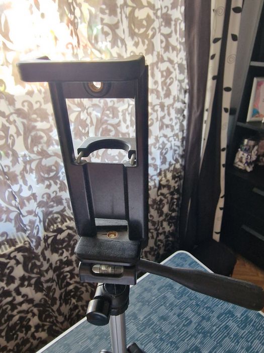 Trepied pentru telefon