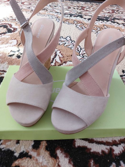 Vand sandale platforme m 38