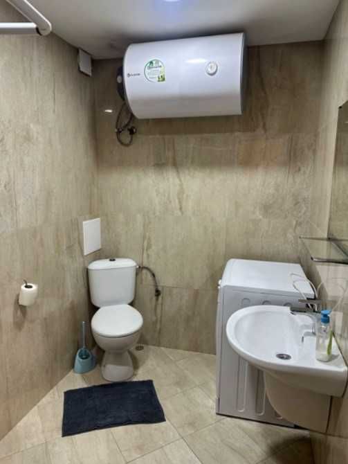 Двустаен апартамент под наем Банишора