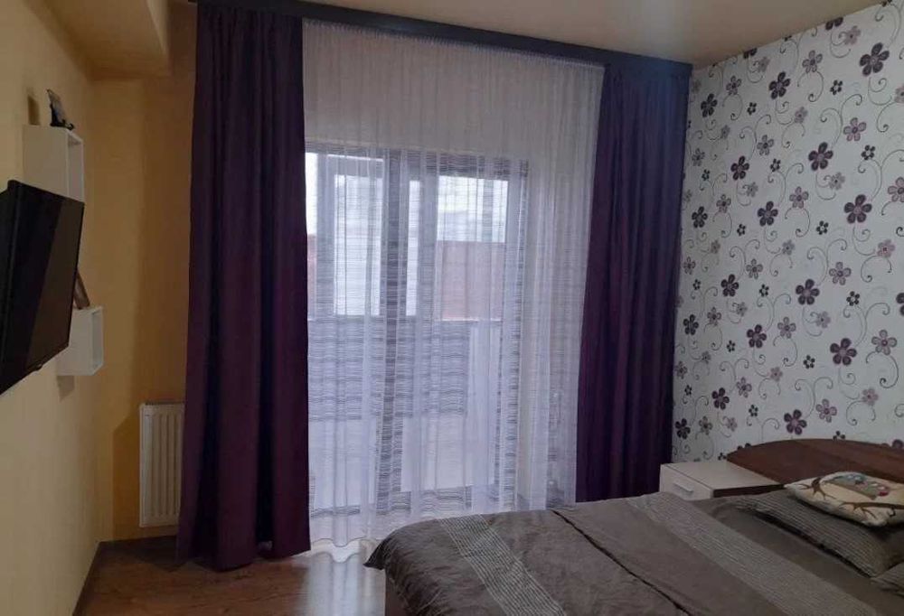 Дава се под наем Тристаен апартамент в Пловдив, Остромила - 87 кв.м за 280.5 € - Снимка #1