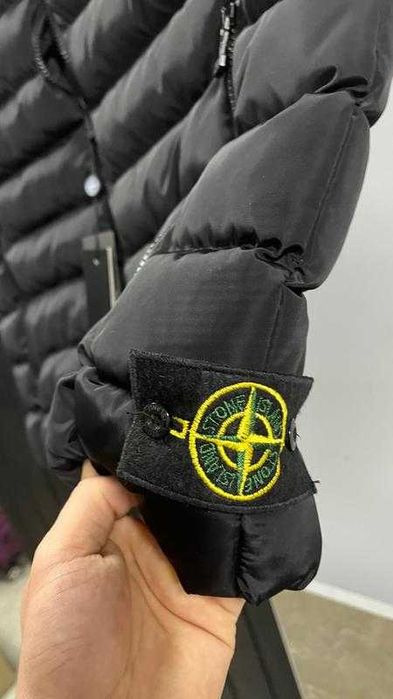 Продам безрукавки демисезонные