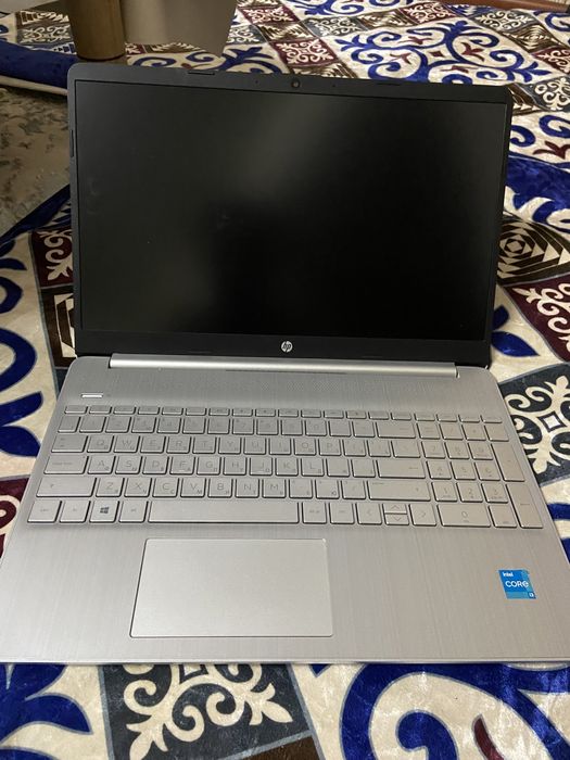 Core i3 11gen HP SSD 512gb