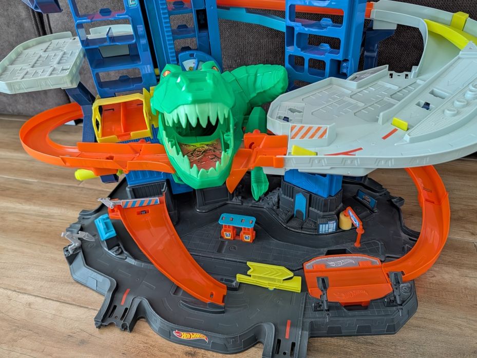 Ultimate Garage Hot Wheels