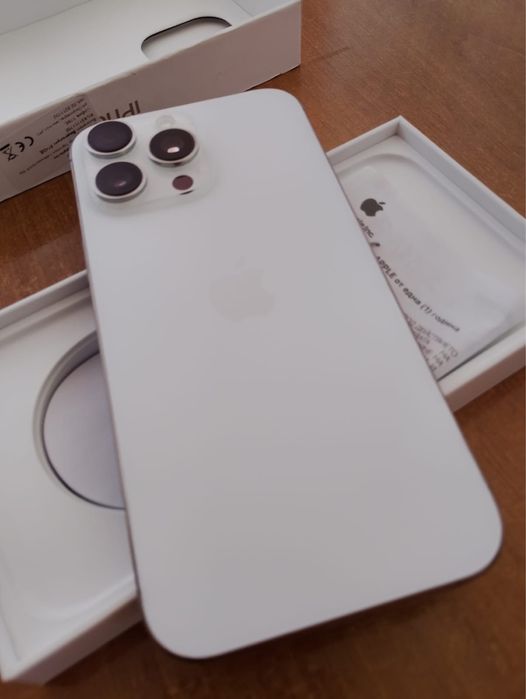 iPhone 16 Pro Max 256 GB Battery 93% - Като нов