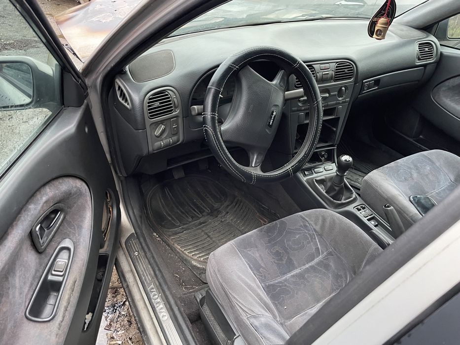 Волво с40 1.6 105кс 1999г На Части