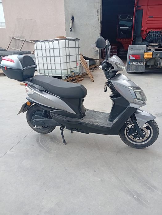 Vând motor,acte in regula toate in regula 42 de milioane luat de acum 6 luni , înscrisă negociabil