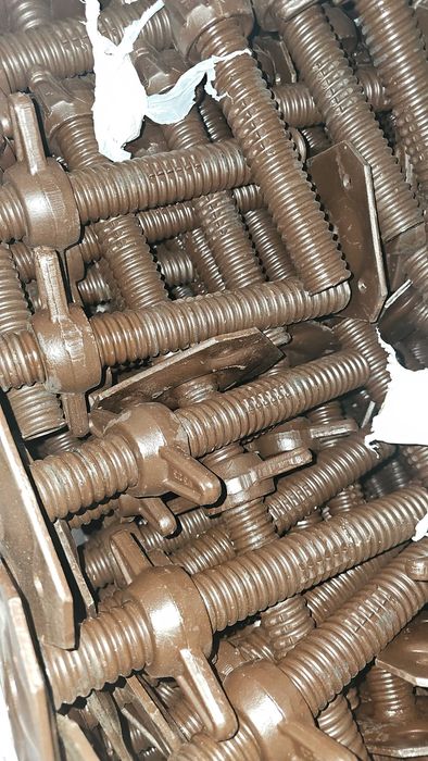 НОВО Рамково фасадно скеле - Италия