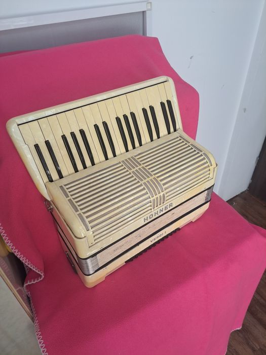 acordeon hohner vergele 48 basi