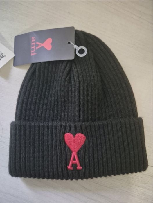 Căciulă Ami Paris, unisex, noua, cu etichetă