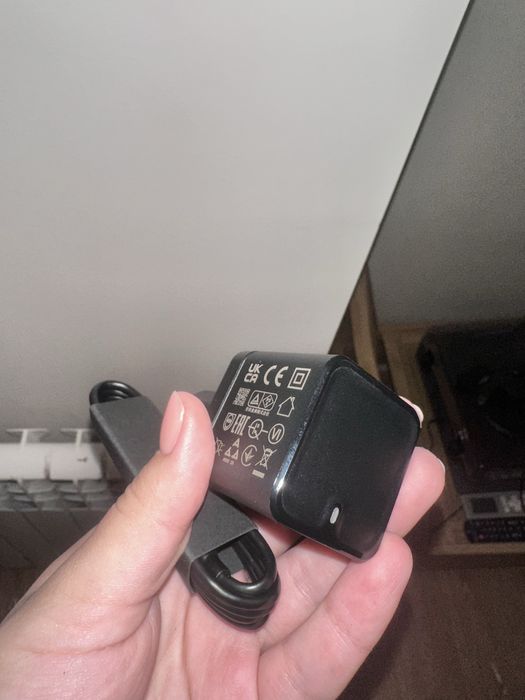 Продать 10 абсолютно новых зарядок